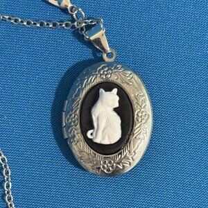 Gothic Cat Cameo Locket Necklace Silver tone NEW